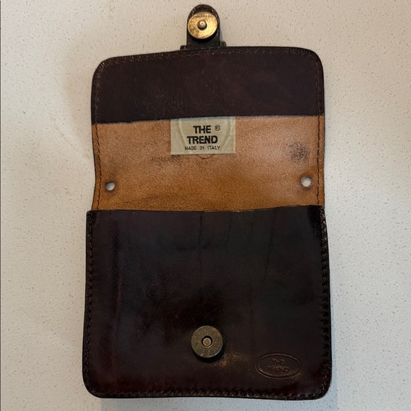 The Trend Brown Leather Clutch - Picture 3 of 5